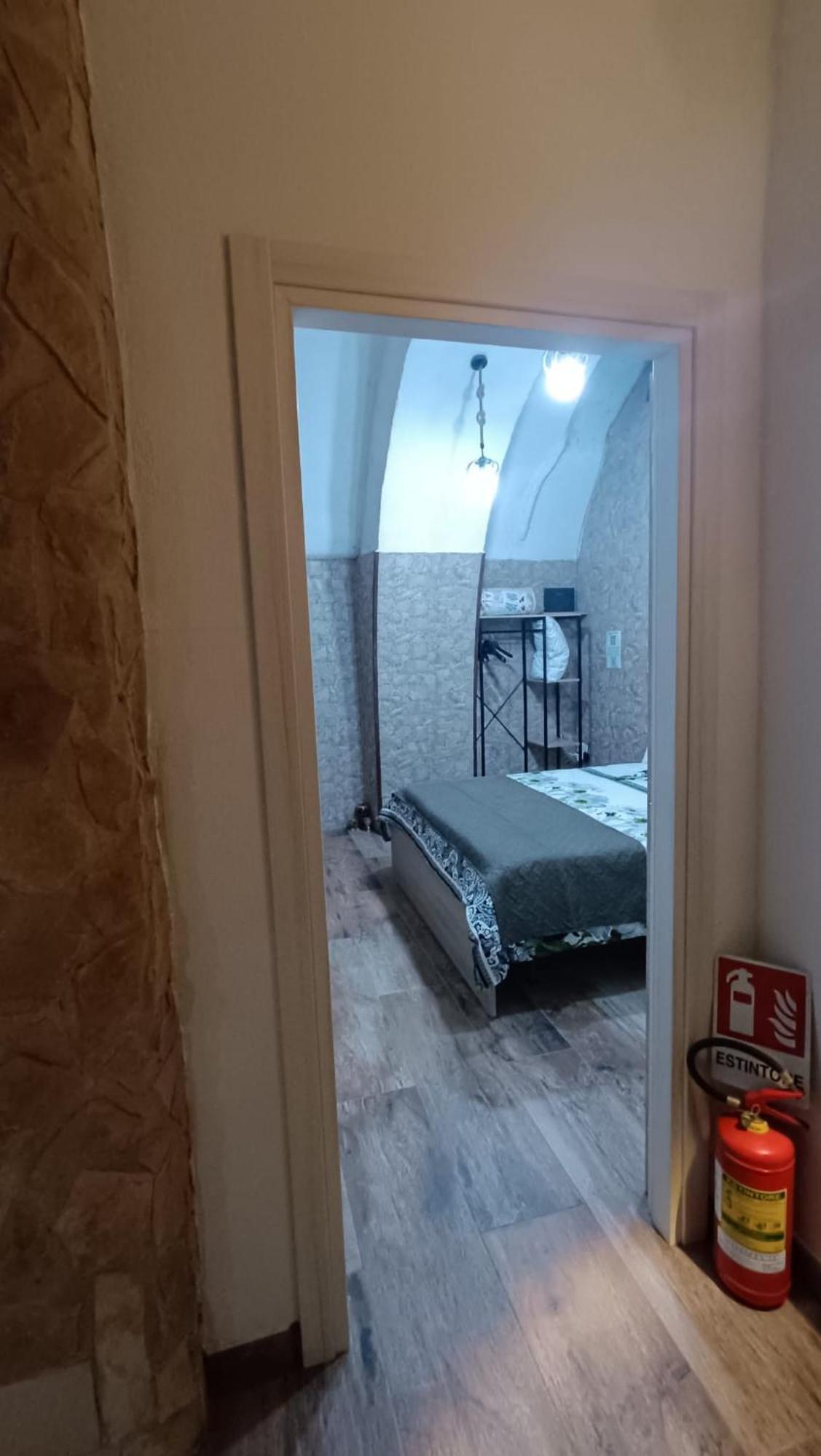 Hotel Window In The Stone Napoli Esterno foto